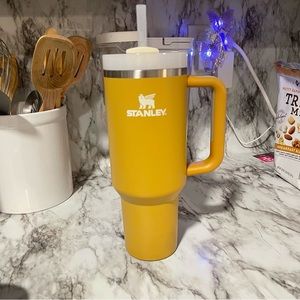 Stanley Quencher Yarrow